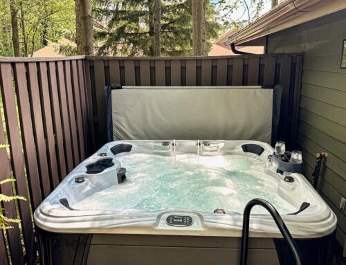 2741 Powder Ridge, Cozy Mtn Retreat w/Hot Tub & Firepit in Laurel Highlands, Free Shuttle to Lodge