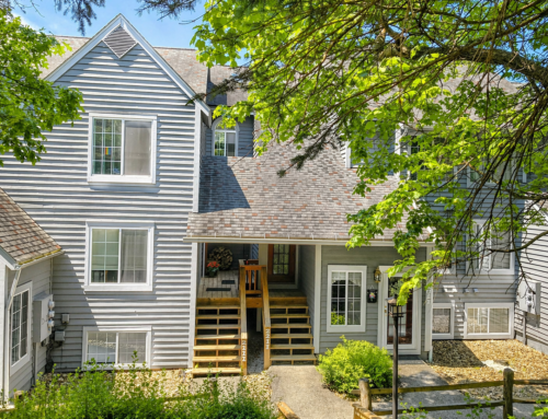 🌲 Whispering Pines: Quiet Resort Escape, Walk to Pool, Fireplace